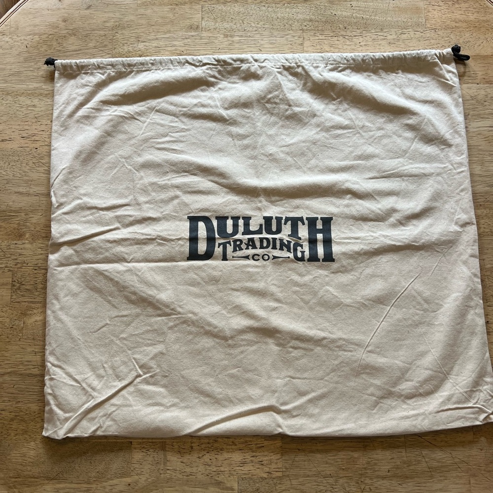 Duluth Trading Co. XL Cream Dustcover Drawstring Bag New 24x21.5